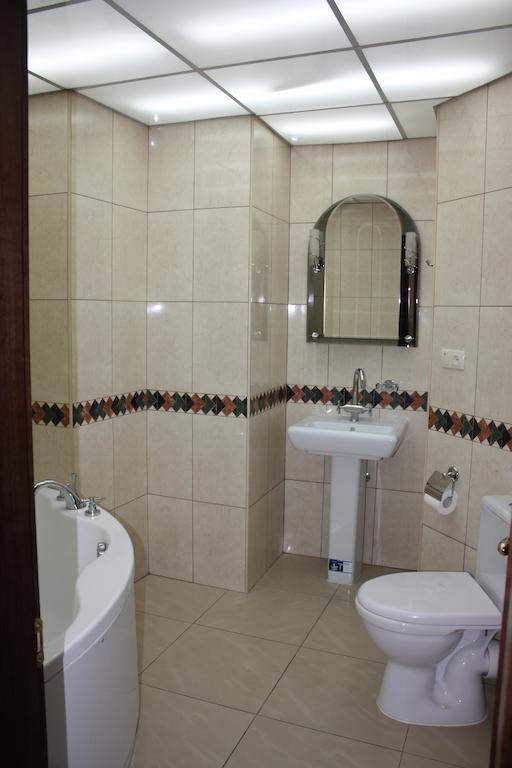 Bansay Hotel Dnjepropetovsk Kamer foto