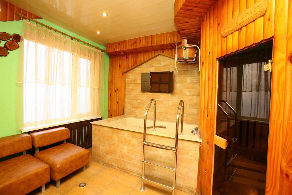 Bansay Hotel Dnjepropetovsk Buitenkant foto