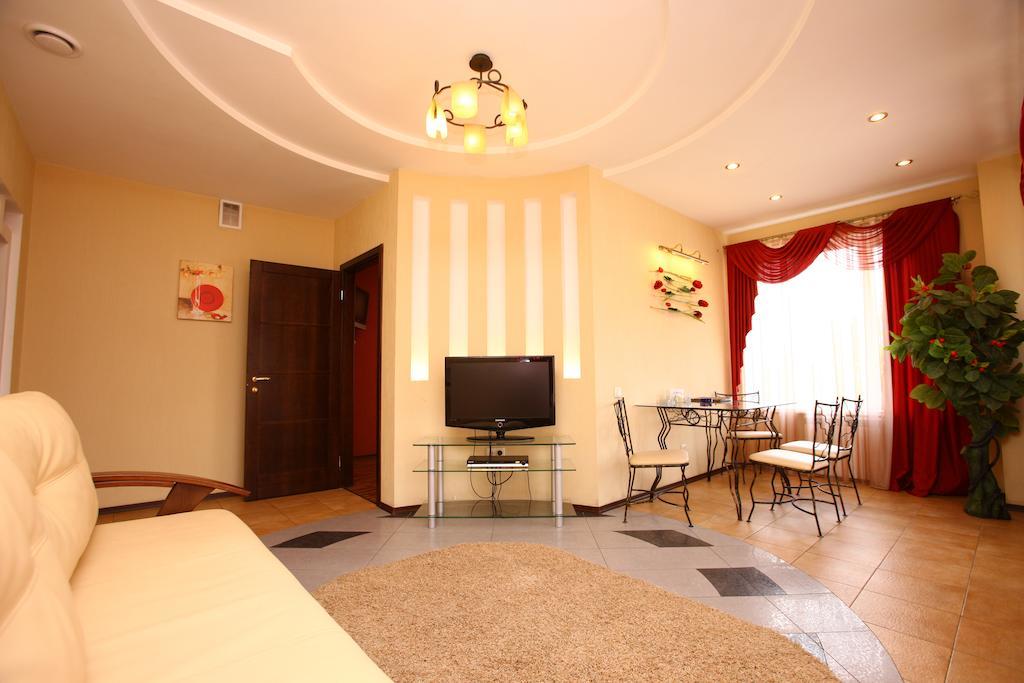Bansay Hotel Dnjepropetovsk Buitenkant foto